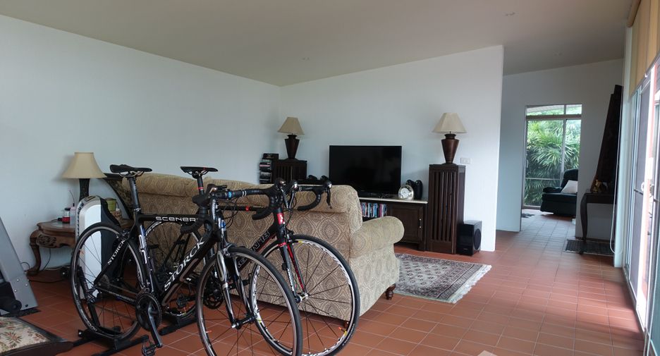 For sale 4 ベッドルーム house in Lam Luk Ka, Pathum Thani