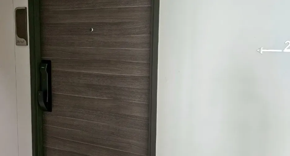 For sale 1 bed condo in Khlong Toei, Bangkok