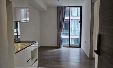 For sale 1 bed condo in Khlong Toei, Bangkok