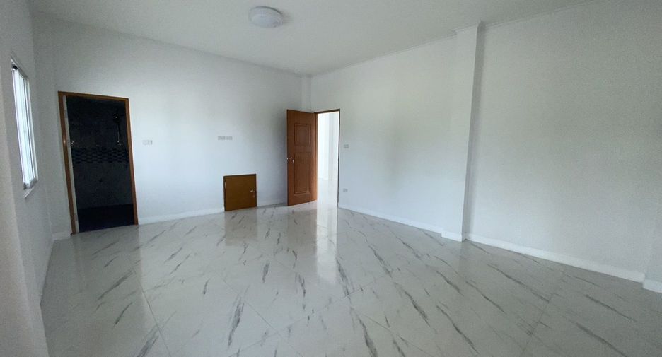 For sale 4 bedrooms house in San Sai, Chiang Mai