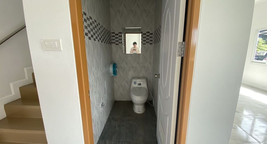 For sale 4 bedrooms house in San Sai, Chiang Mai