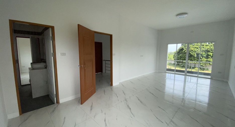 For sale 4 bedrooms house in San Sai, Chiang Mai