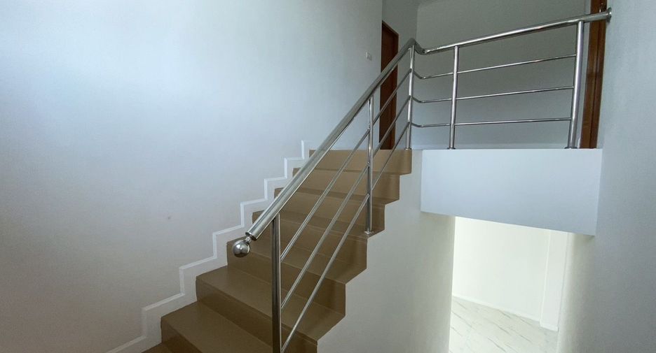 For sale 4 bedrooms house in San Sai, Chiang Mai