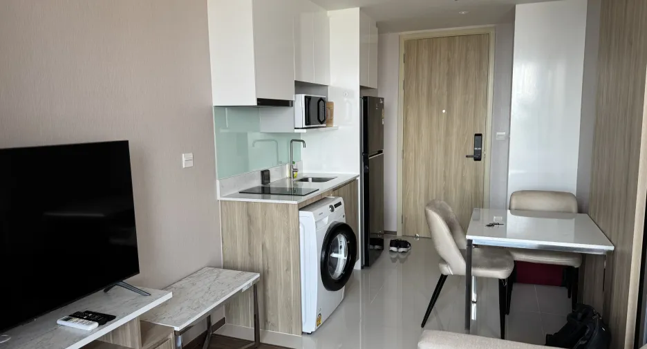 For sale and for rent 1 bed condo in Bang Lamung, Chonburi
