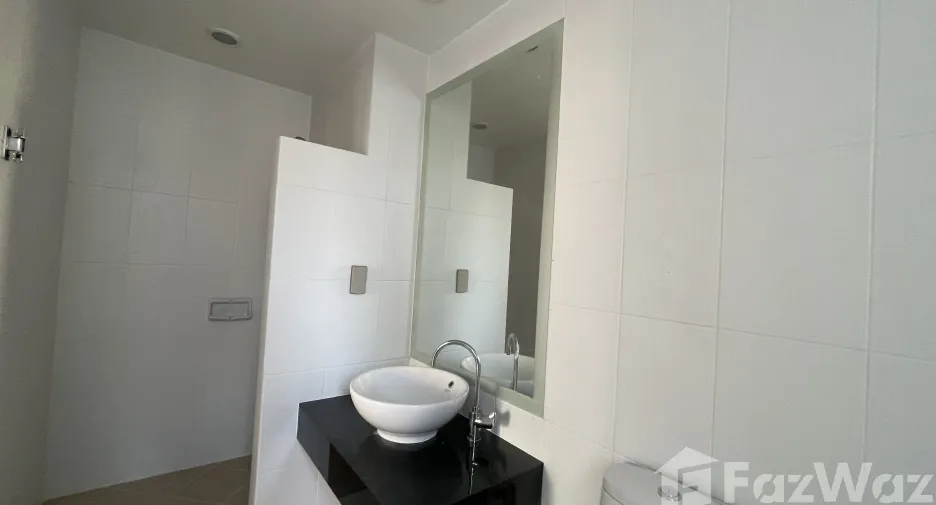 For sale 2 bedrooms condo in Sathon, Bangkok