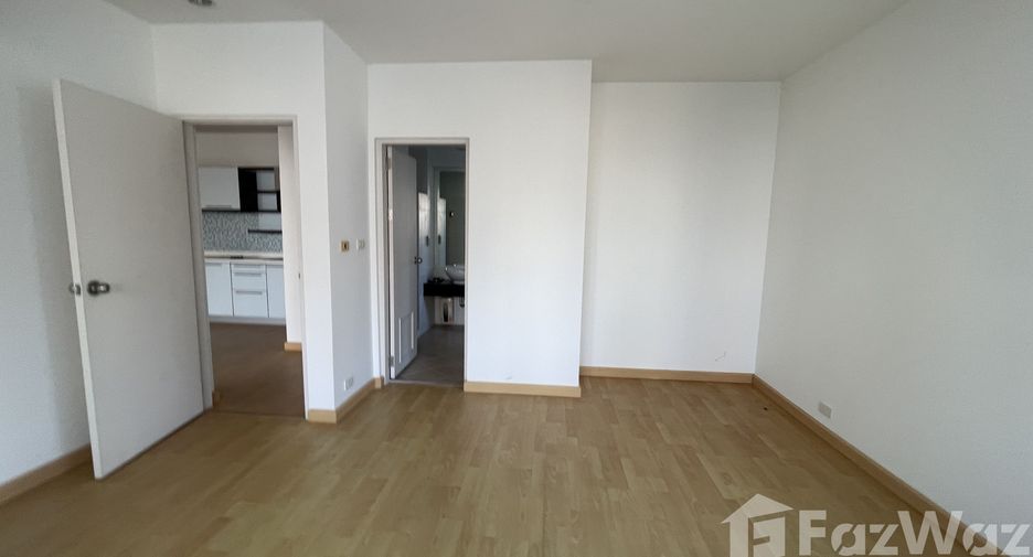 For sale 2 bedrooms condo in Sathon, Bangkok