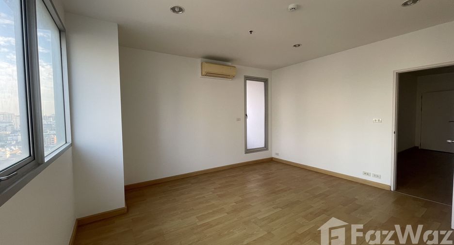 For sale 2 bedrooms condo in Sathon, Bangkok