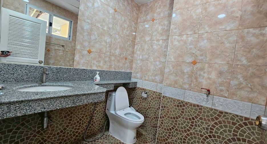 For sale and for rent 3 bedrooms house in Bang Lamung, Chonburi