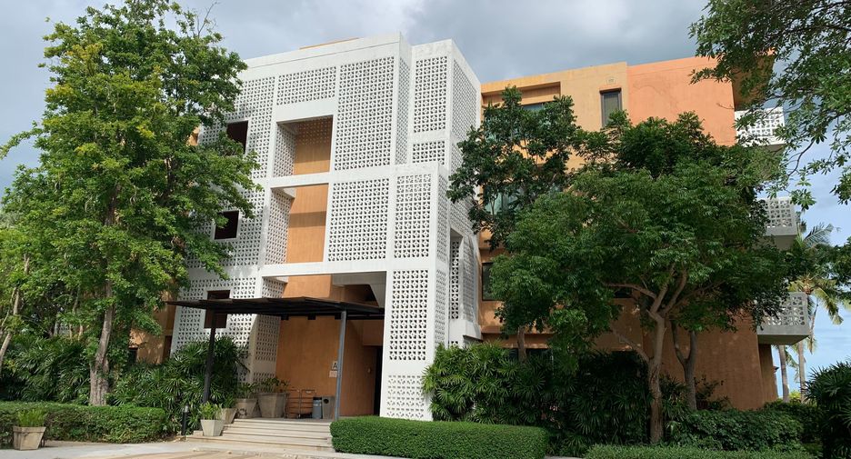 For sale 3 bedrooms condo in Cha Am, Phetchaburi