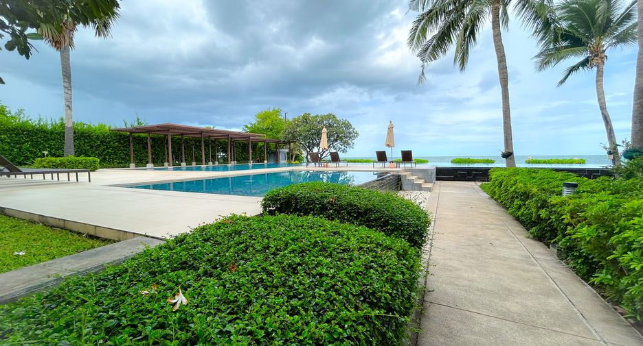 For sale 3 bedrooms condo in Cha Am, Phetchaburi