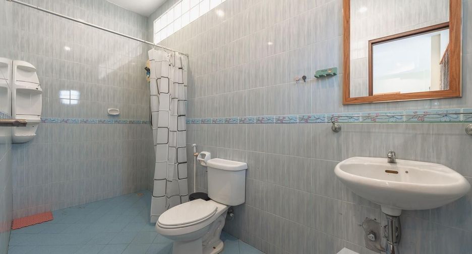 For sale 5 bedrooms villa in Mueang Phuket, Phuket