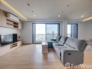 For sale 3 bedrooms condo in Phaya Thai, Bangkok