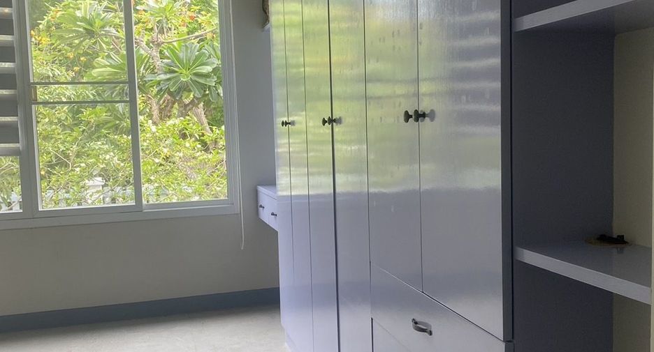 For sale 3 bedrooms house in Cha Am, Phetchaburi