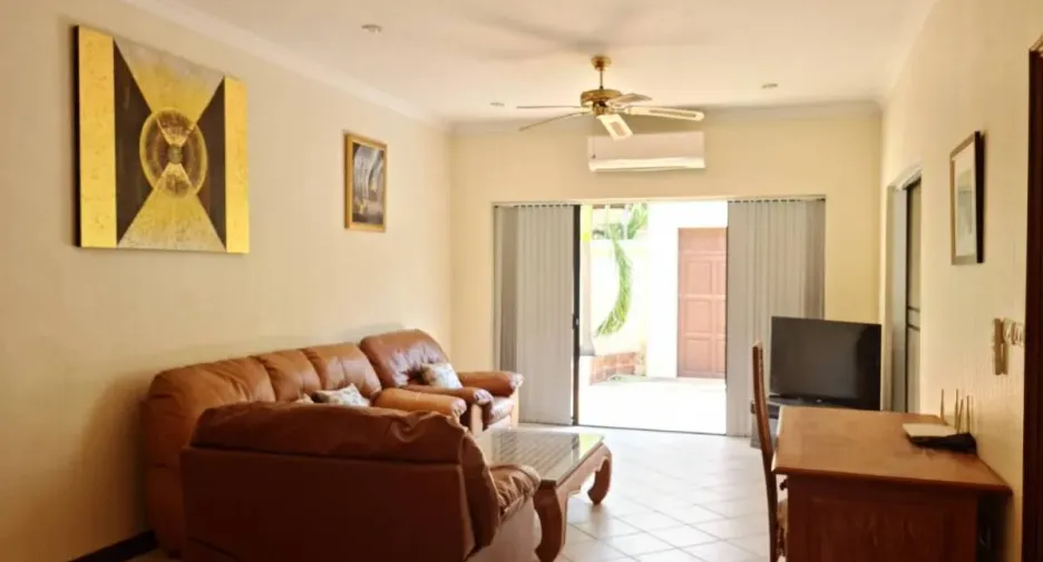 Villa en alquiler de 2 habitaciones en Bang Lamung, Chonburi