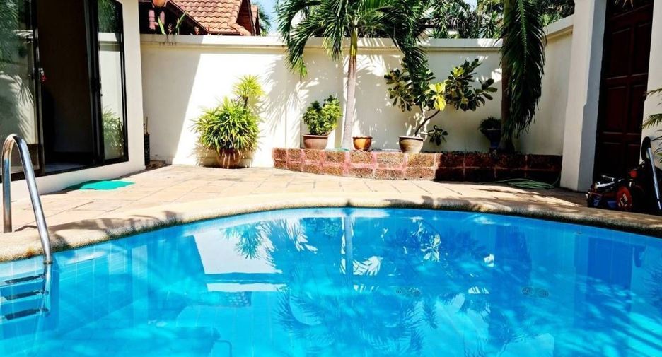 Villa en alquiler de 2 habitaciones en Bang Lamung, Chonburi