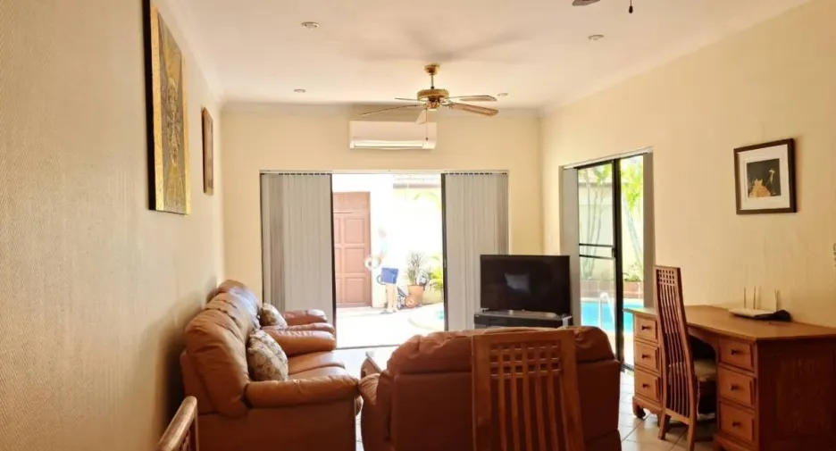 Villa en alquiler de 2 habitaciones en Bang Lamung, Chonburi