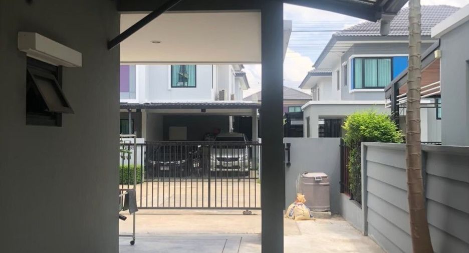 Casa en venta y en alquiler de 3 habitaciones en Mueang Pathum Thani, Pathum Thani