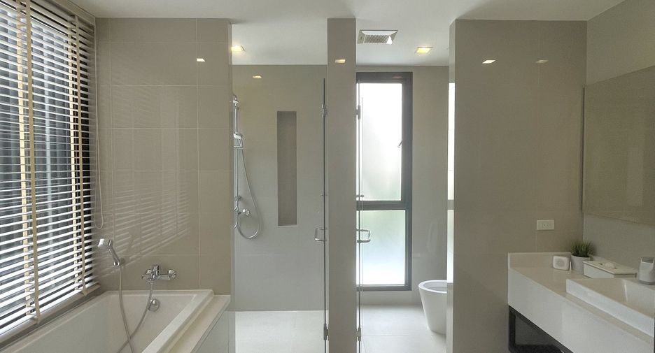 For sale 5 bedrooms villa in Thalang, Phuket