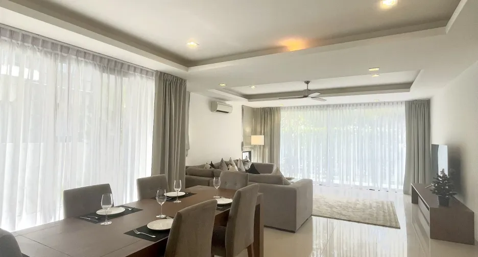 For sale 5 bedrooms villa in Thalang, Phuket