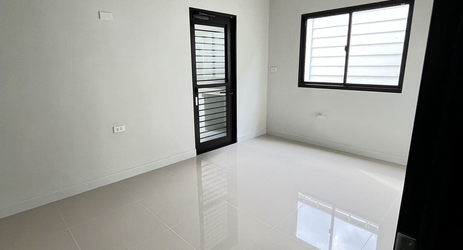 Casa en venta de 4 habitaciones en Thawi Watthana, Bangkok