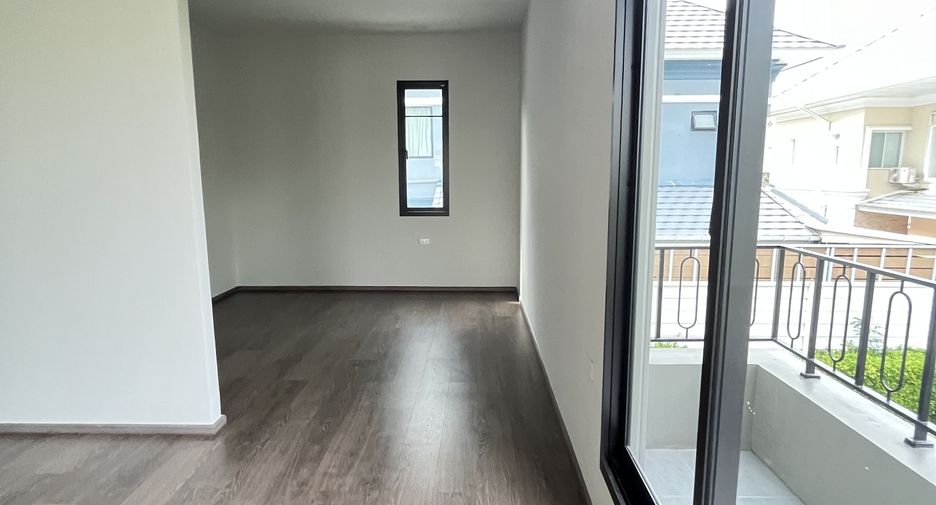 Casa en venta de 4 habitaciones en Thawi Watthana, Bangkok