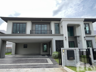 Casa en venta de 4 habitaciones en Thawi Watthana, Bangkok