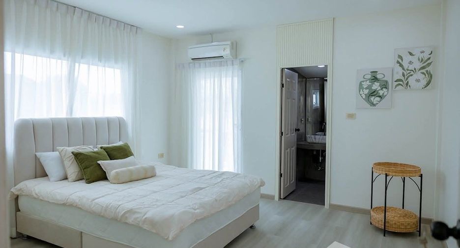 À vendre 5 chambres villa à Bang Lamung, Chonburi