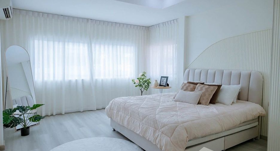 À vendre 5 chambres villa à Bang Lamung, Chonburi