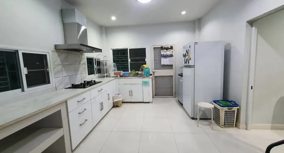 Haus zum Kauf und zur Miete mit 4 Zimmer in Bueng Kum, Bangkok