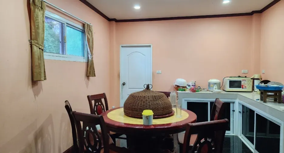 出售 4 卧室 独立屋 在 Bang Saphan, 班武里府
