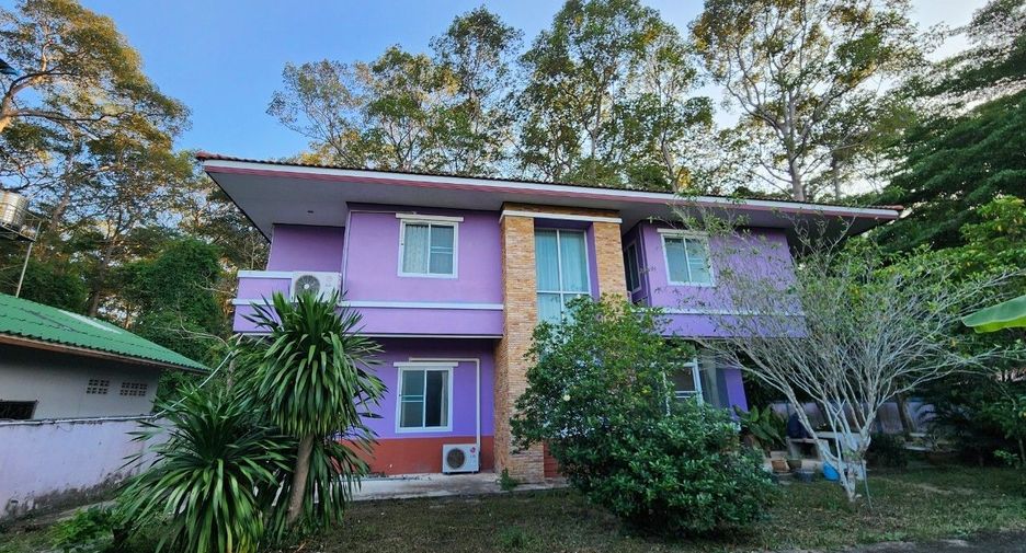 For sale 4 bedrooms house in Bang Saphan, Prachuap Khiri Khan