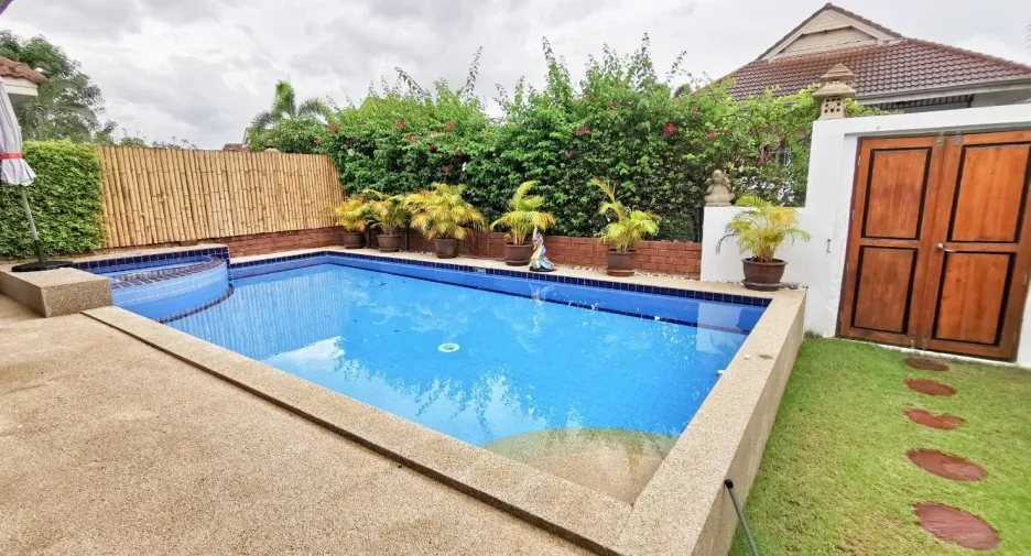 For sale 2 bedrooms villa in Hua Hin, Prachuap Khiri Khan