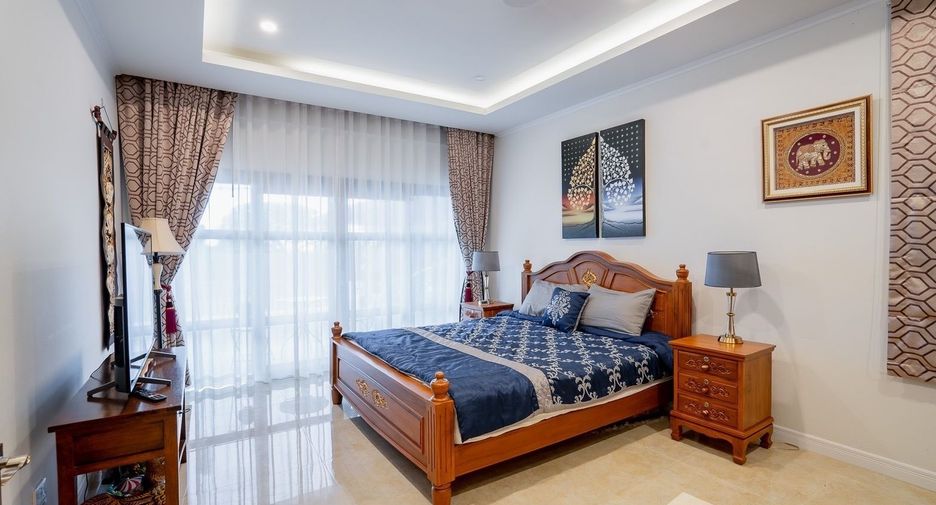 For sale 5 bedrooms villa in Hua Hin, Prachuap Khiri Khan