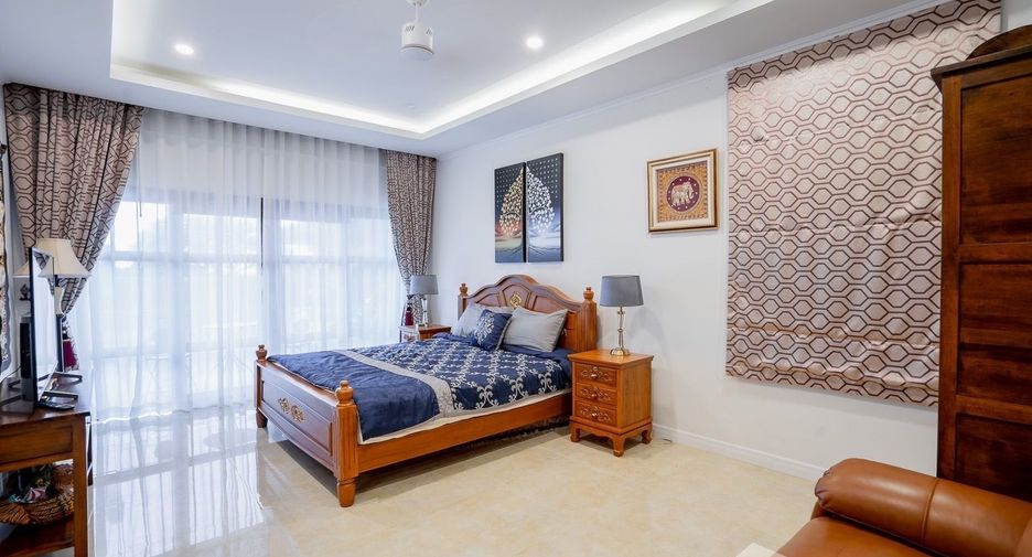 For sale 5 bedrooms villa in Hua Hin, Prachuap Khiri Khan