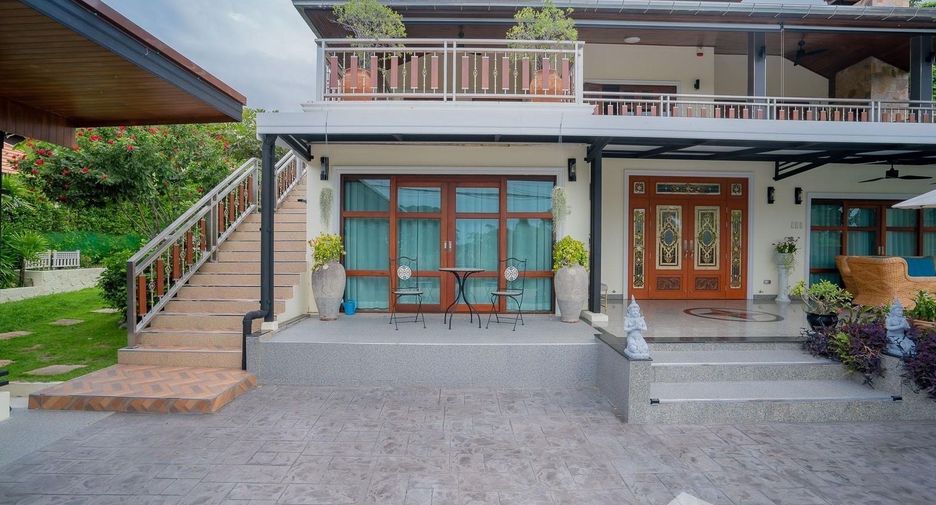 For sale 5 bedrooms villa in Hua Hin, Prachuap Khiri Khan