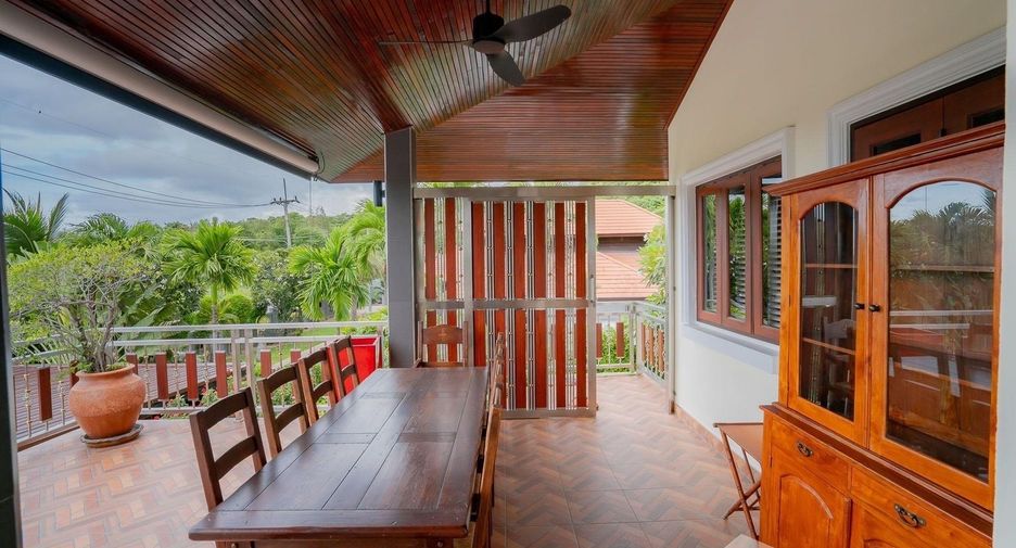 For sale 5 bedrooms villa in Hua Hin, Prachuap Khiri Khan