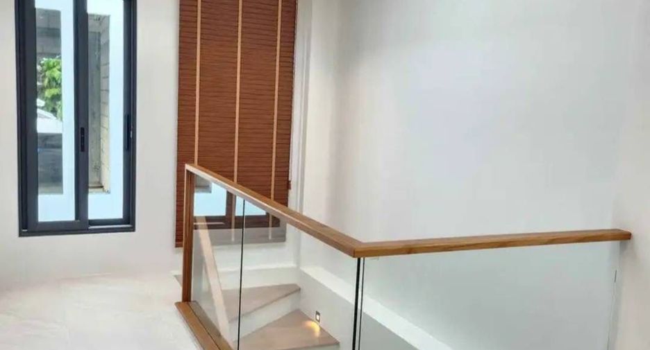 For sale and for rent 3 bedrooms villa in Mueang Phuket, Phuket