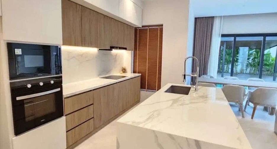 For sale and for rent 3 bedrooms villa in Mueang Phuket, Phuket