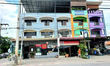 À vendre local commercial à Bang Lamung, Chonburi