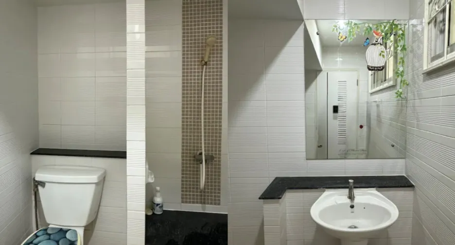 For sale 3 bedrooms townhouse in Pak Kret, Nonthaburi