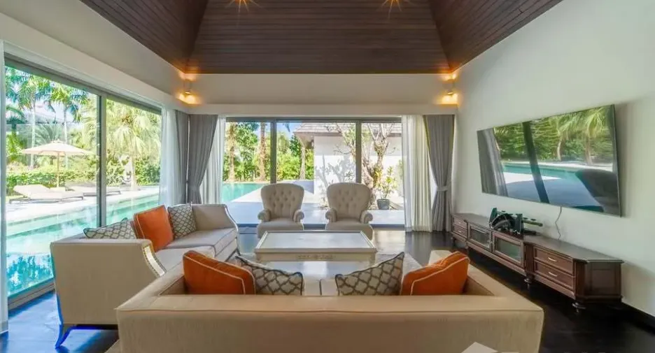 For rent 5 bedrooms villa in Thalang, Phuket