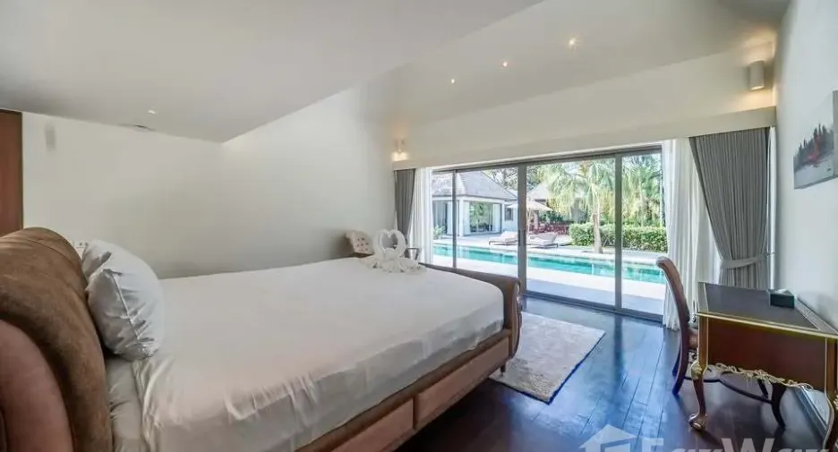 For rent 5 bedrooms villa in Thalang, Phuket