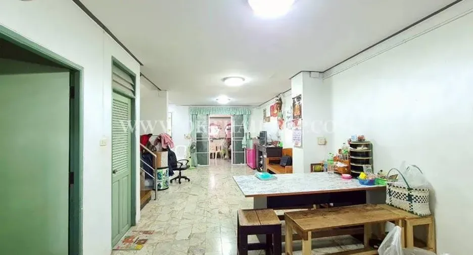 For sale 5 bedrooms townhouse in Bang Bua Thong, Nonthaburi