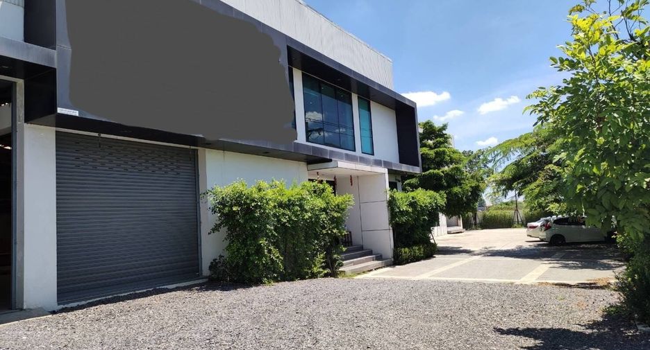 For sale 5 bedrooms house in Lat Krabang, Bangkok