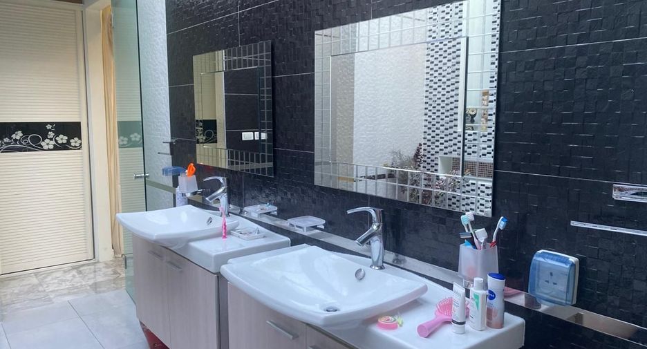 For rent 3 bedrooms villa in Hua Hin, Prachuap Khiri Khan