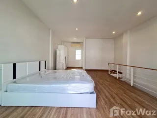 For sale 3 bedrooms townhouse in Phasi Charoen, Bangkok
