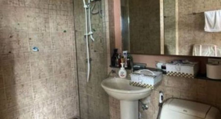 For sale 5 bedrooms condo in Suan Luang, Bangkok