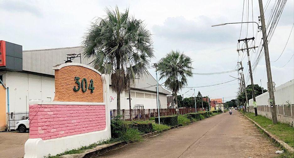 For sale 2 bedrooms townhouse in Si Maha Phot, Prachin Buri