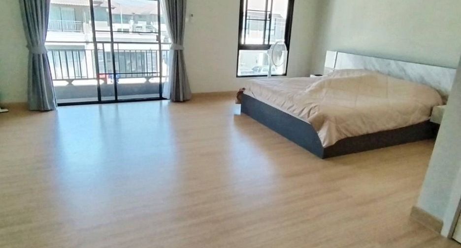 Haus zum Kauf mit 4 Zimmer in San Kamphaeng, Chiang Mai