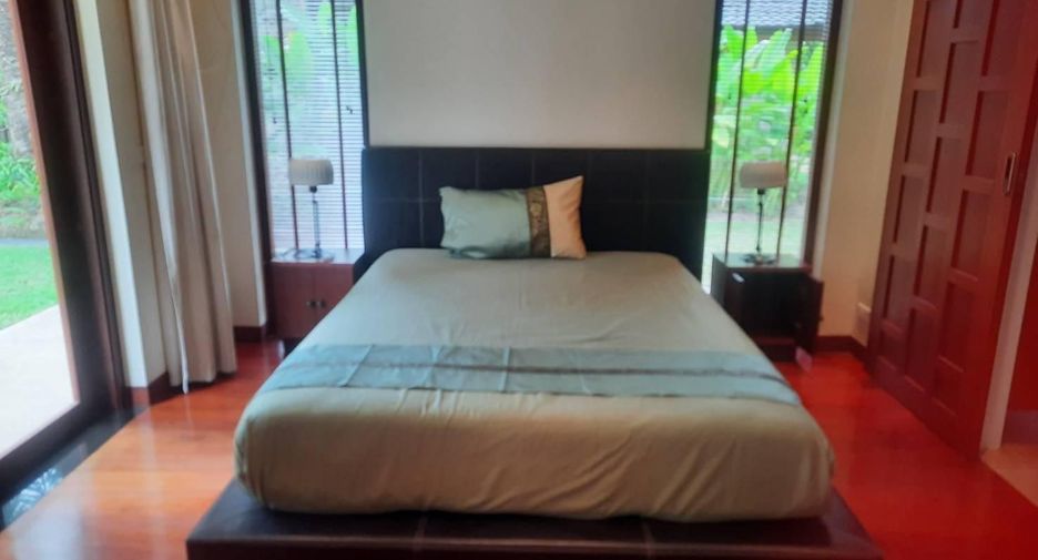 For sale 6 bedrooms villa in Thalang, Phuket